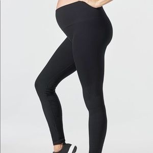 BLANQI Maternity Leggings Black Size XL